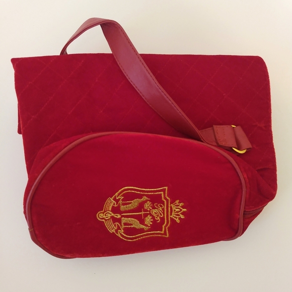 K L Red Quilted Velvet Zip Faux Leather Double Handle Travel Duffel ShoulderBag - Picture 13 of 14